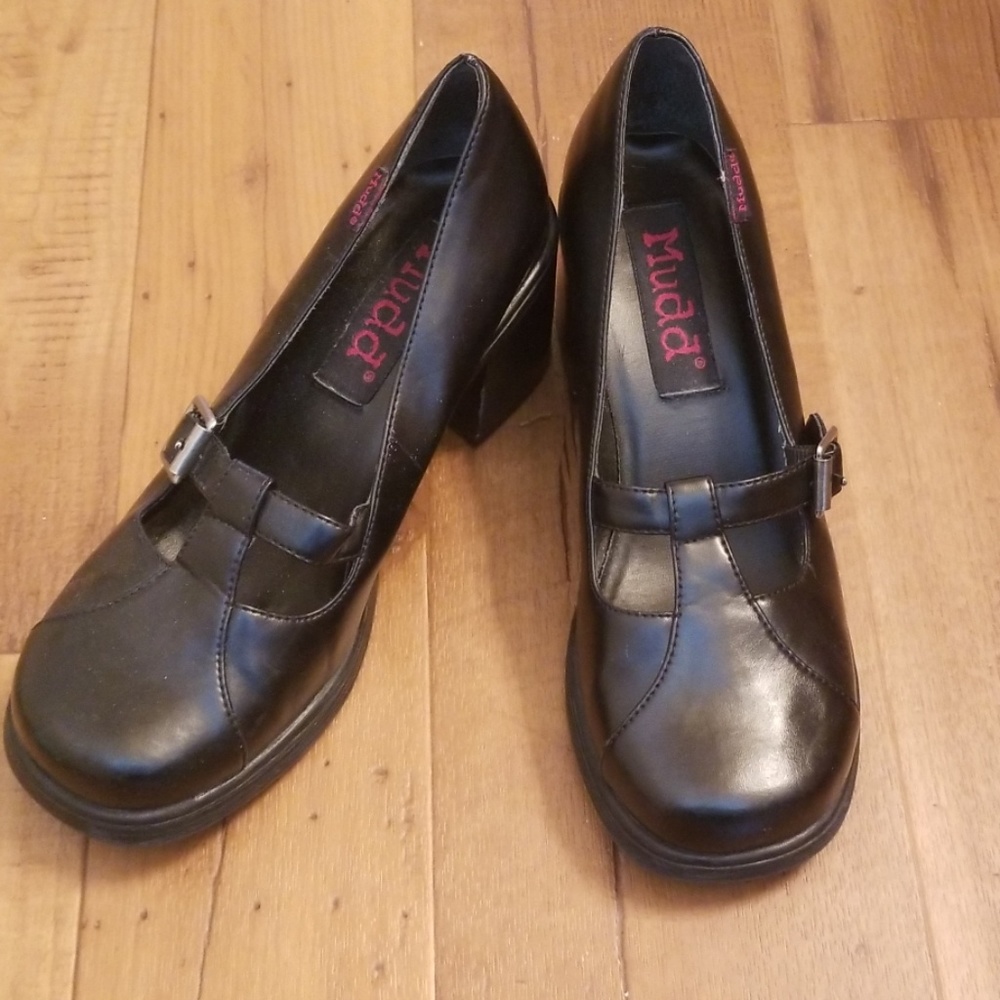 MUDD shoes